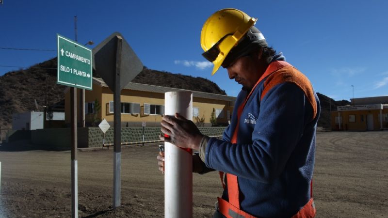 Catamarca: YMAD y la Universidad Nacional de Tucumán en "Una relación en terapia"