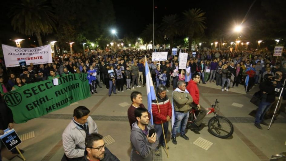 Mendoza: Unas 4.000 personas se manifestaron a favor de la ley 7.722 en Alvear